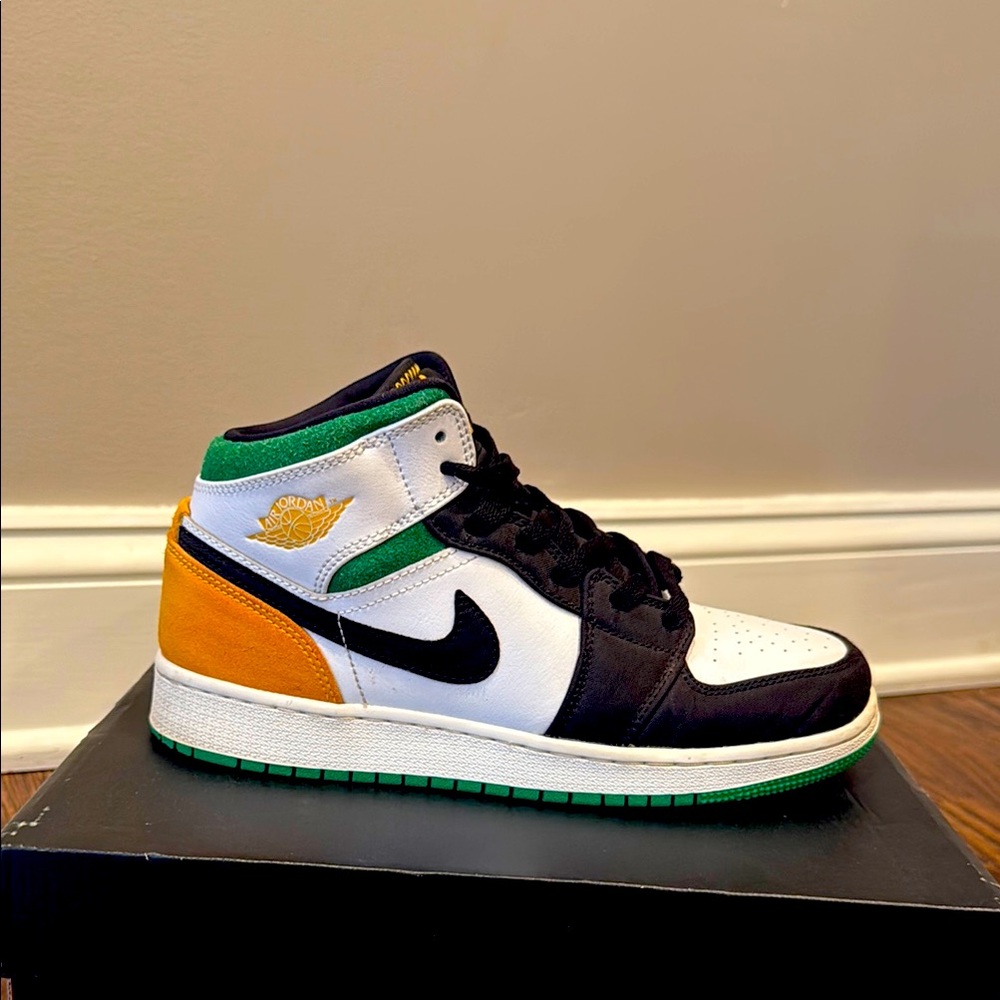 Air Jordan 1 lucky green orange laser mid (GS)